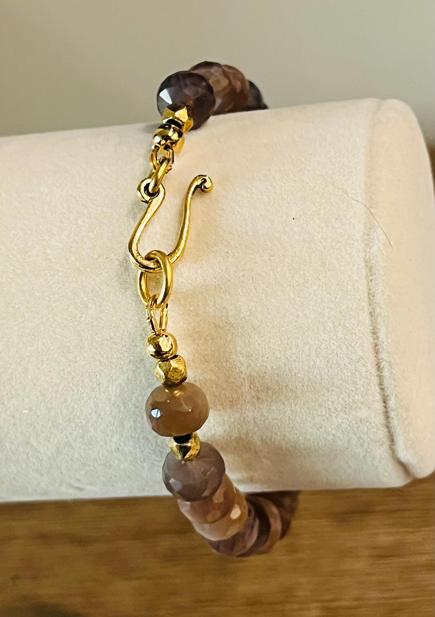 Sparkling Faceted Chocolate Moonstone Bracelet with Non-Tarnish Gold Plated Pewter Clasp and Accent Beads 8mm Rondelle Moonstone Gemstones