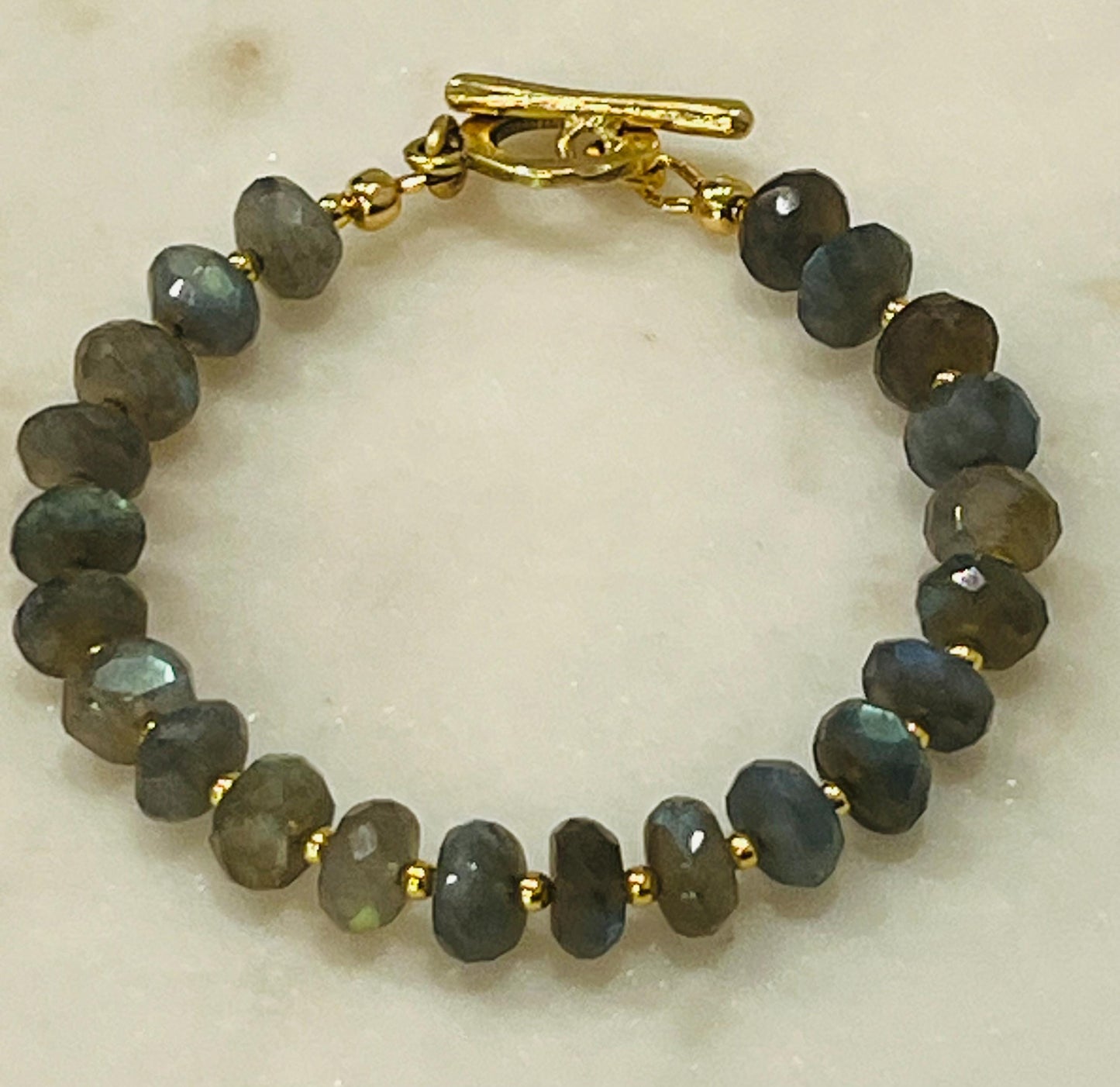 Labradorite Beaded Bracelet: 8mm Faceted Rondelle with Gold Toggle