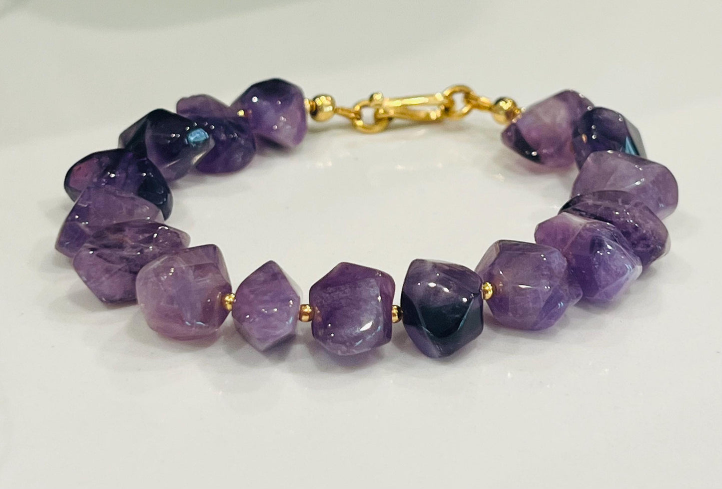 Amethyst Beaded Bracelet Chunky Amethyst Bracelet with Non-Tarnish Gold Plated Pewter Clasp Amethyst Bracelet Natural Gemstone Bracelet