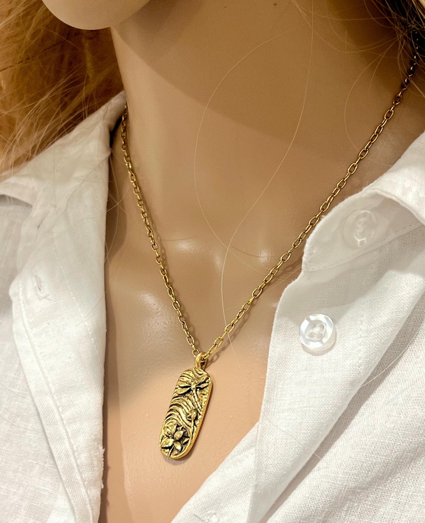 Gold Delicate Paperclip Layering Necklace with Gold Dragonfly Pendant Gorgeous Layering Statement Necklace Modern Gold Necklace