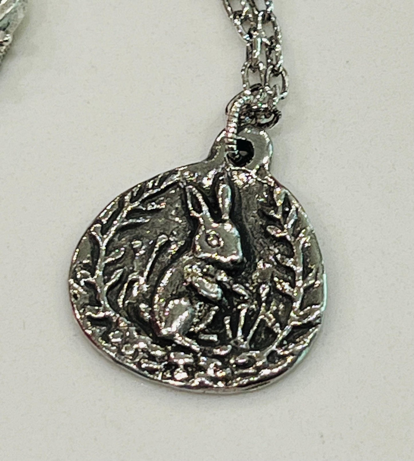 Silver Small Classic Cable Chain Necklace with Rabbit Hare Pendant Pendant Gorgeous Layering Statement Necklace Silver Versatile Length