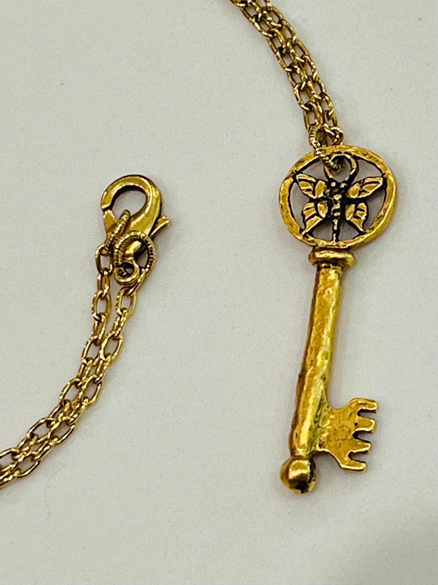 Gold Delicate Paperclip Layering Necklace with Gold Key Pendant Gorgeous Layering Statement Necklace Modern Gold Necklace