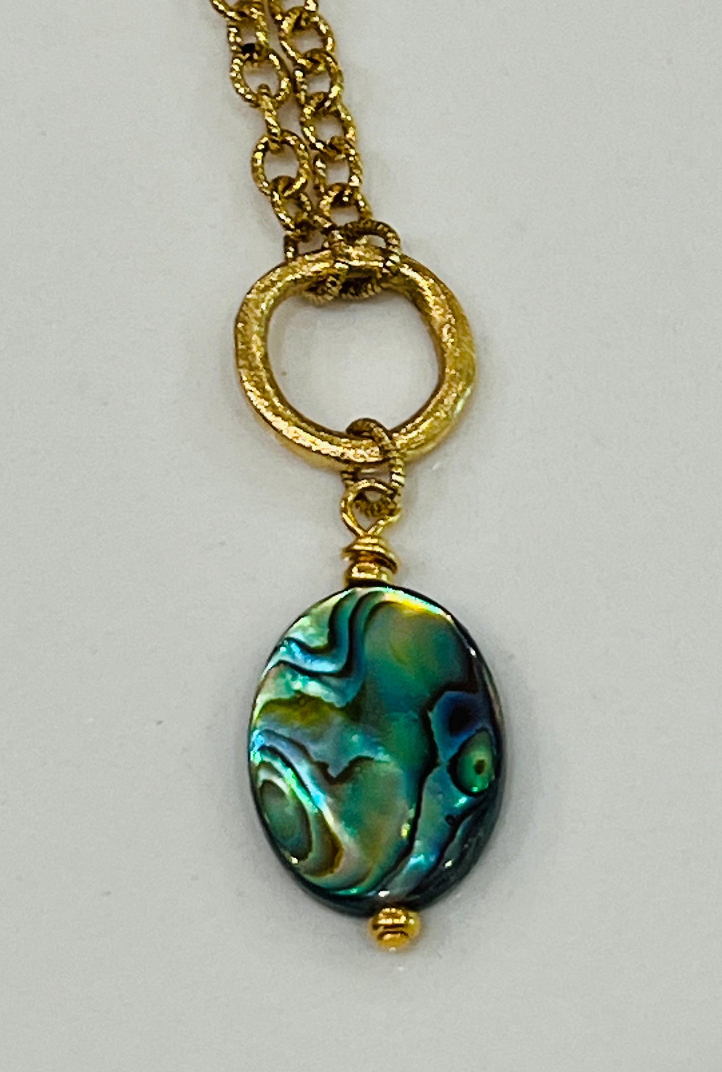 Gold Textured Cable Pendant Drop Necklace with Abalone Shell Drop Pendant Statement Necklace Gold Circle Drop Layering Necklace