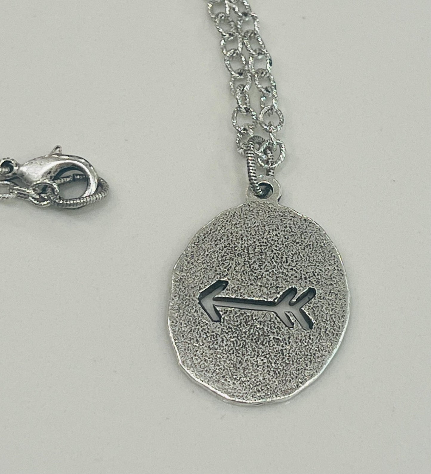 Silver Small Textured Cable Chain Necklace Arrow Oval Coin Pendant Gorgeous Layering Statement Necklace Silver Necklace Versatile Length