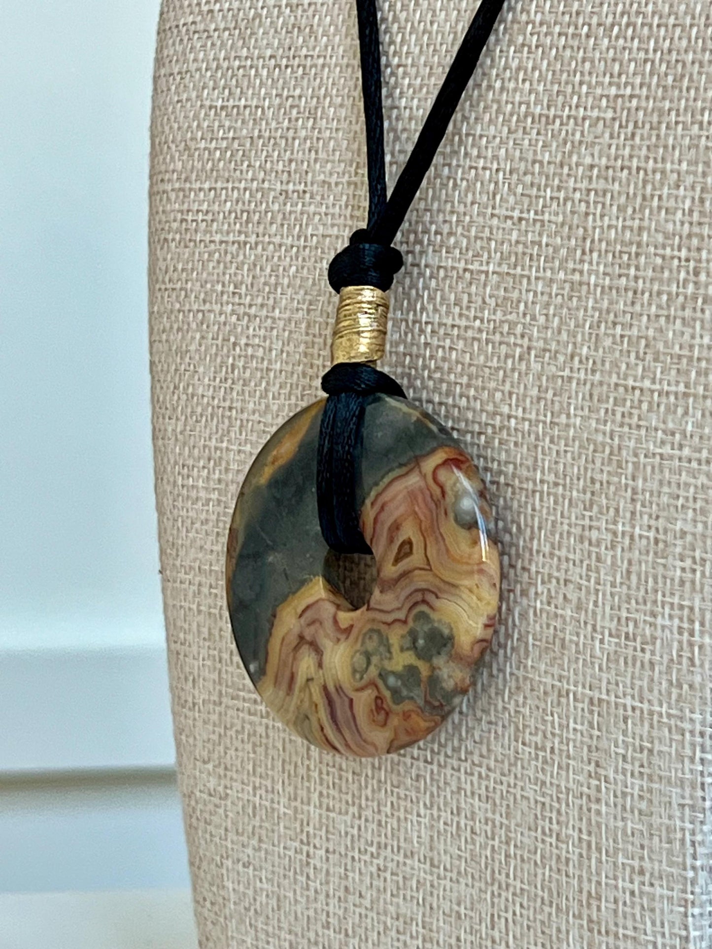 Crazy Lace Agate Donut Bead Necklace