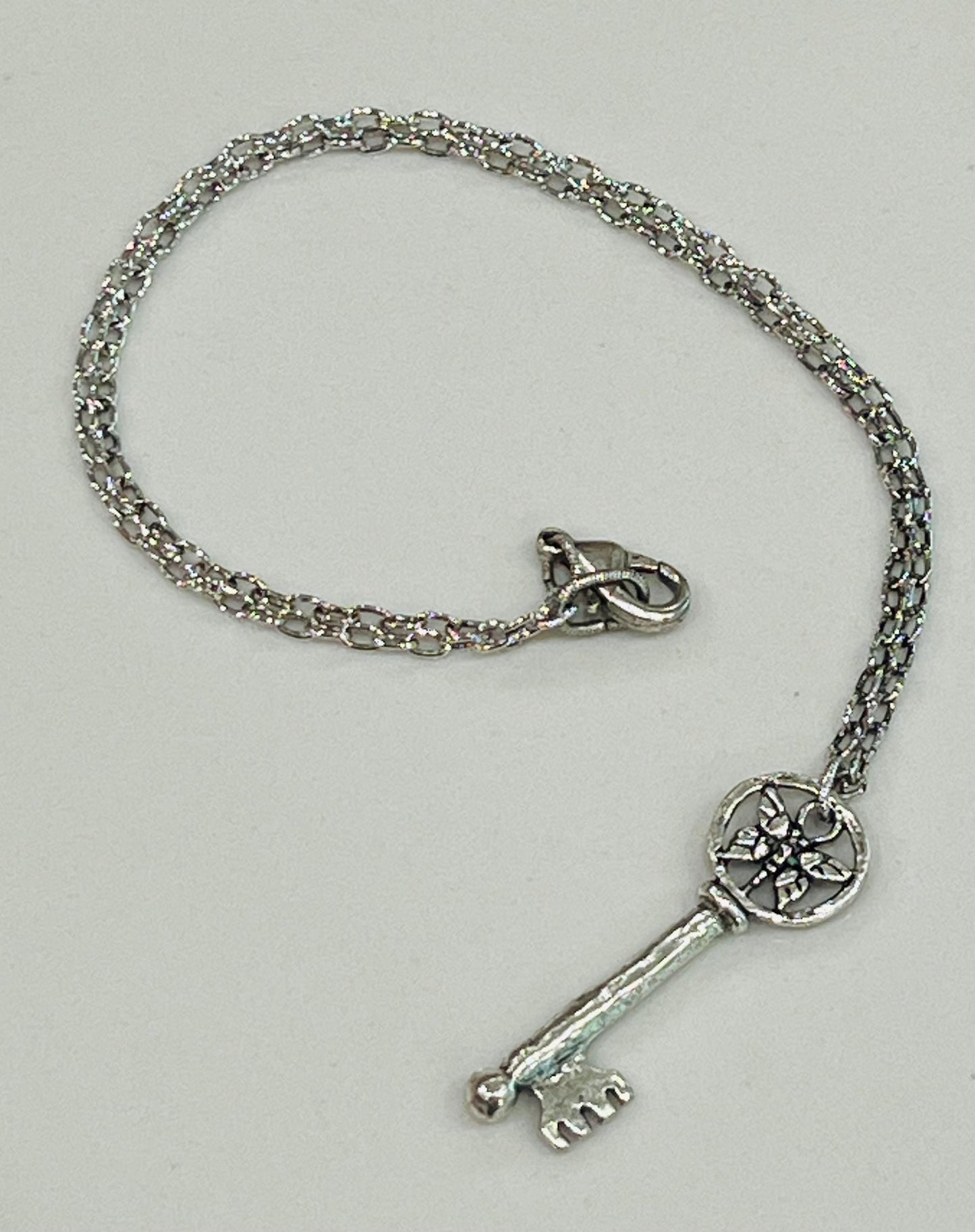 Silver Delicate Paperclip Layering Necklace with Silver Key Pendant Gorgeous Layering Statement Necklace Modern Silver Necklace