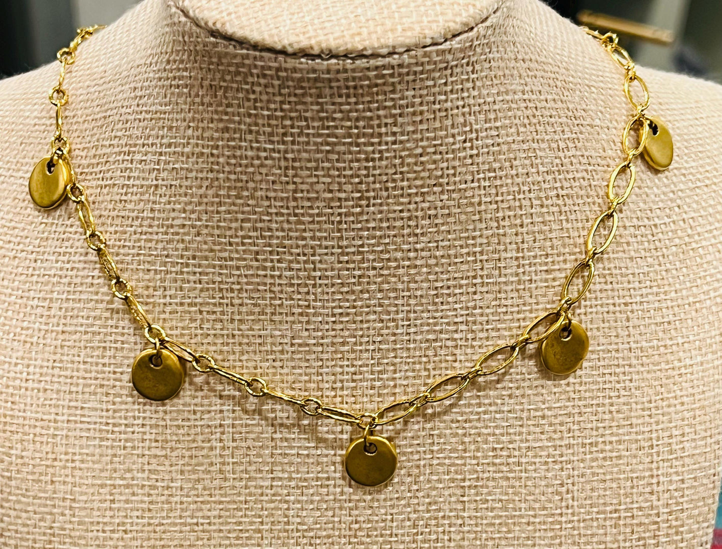 Dangle Necklace with Round Tags