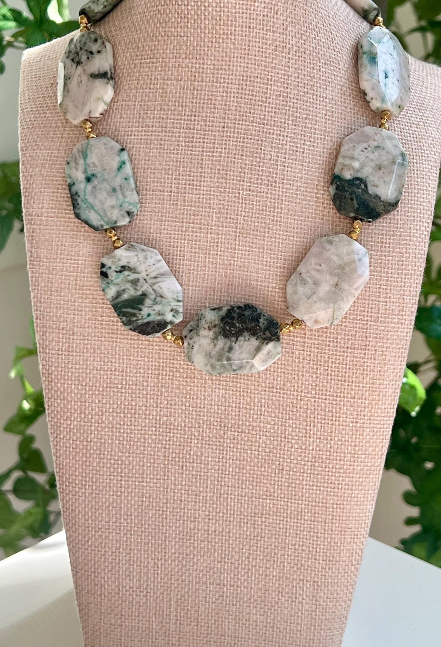 Sky Mountain Jade Beaded Chunky Necklace