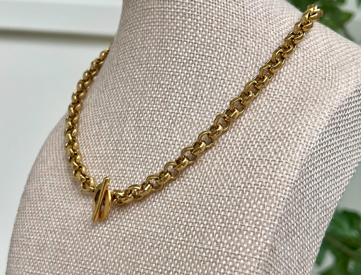 Gold Thick Rolo Chain Necklace