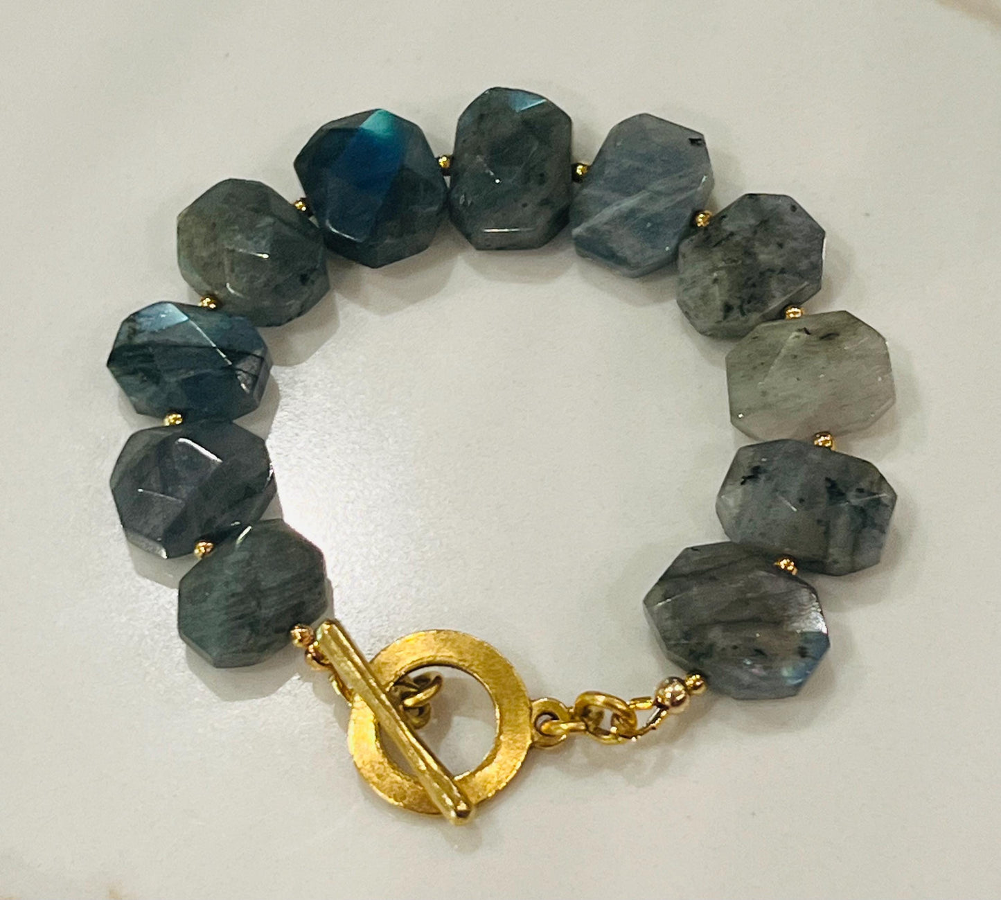 Labradorite Bracelet Labradorite Beaded Chunky Bracelet Non-Tarnish Gold Plated Pewter Toggle Gorgeous Labradorite Stones Elegant Bracelet