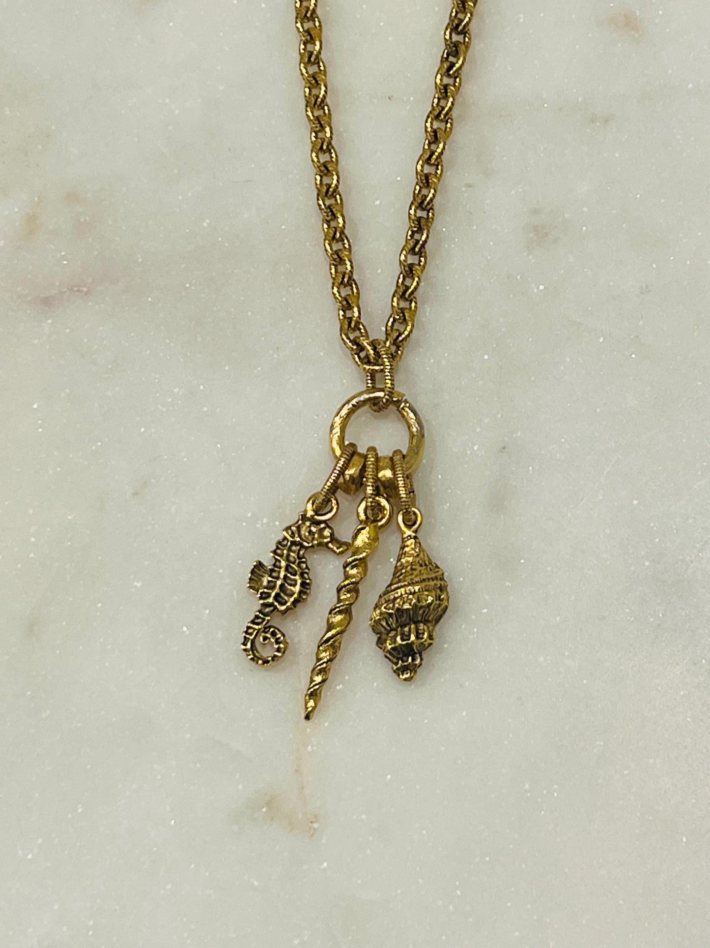 Gold Classic Textured Cable Chain Nautical Necklace Seahorse/Conche Shell/Narwal Charm Necklace Non-tarnish Gold Plated Pewter