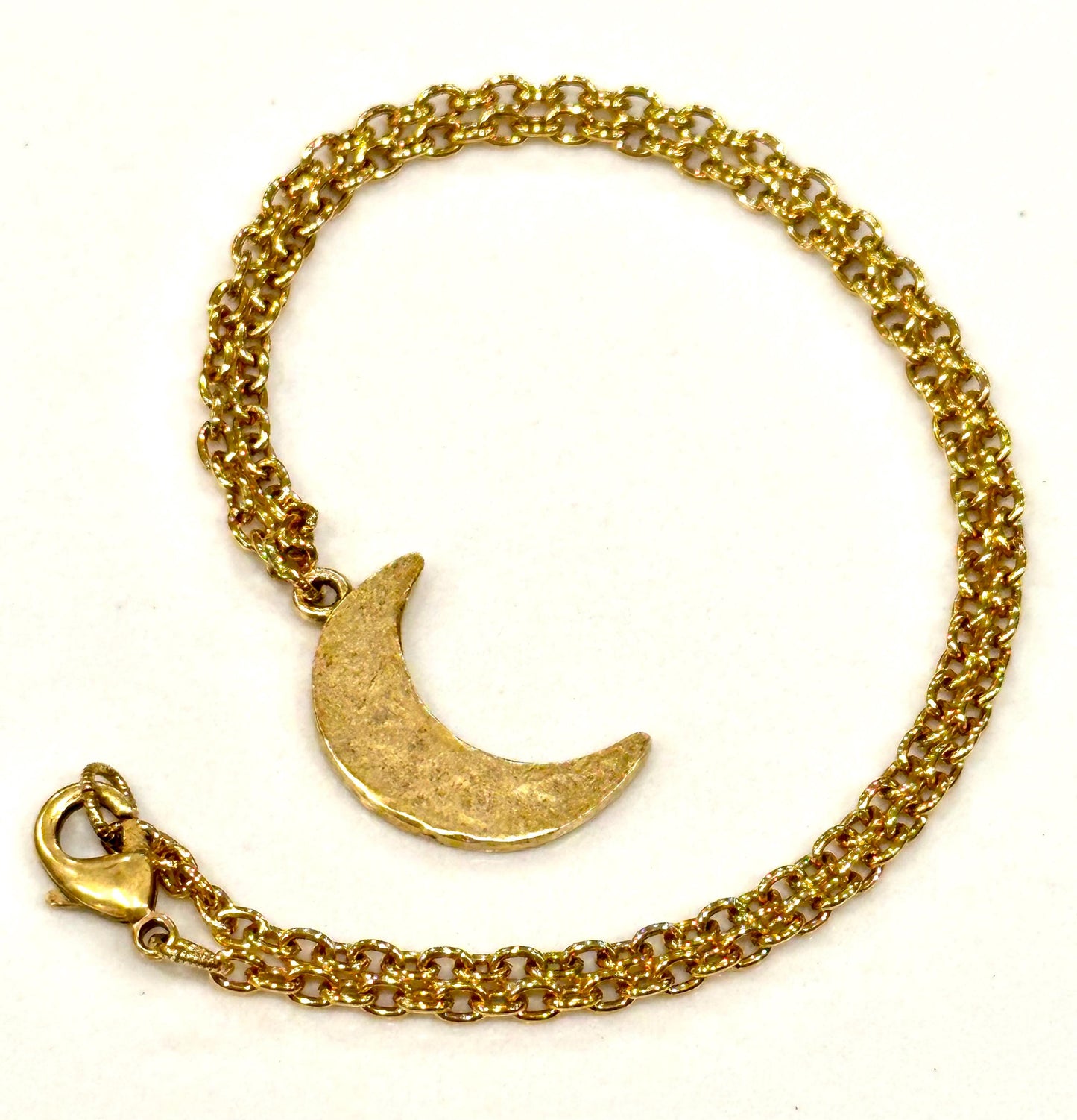Gold Classic Cable Chain Layering Necklace with Moon Pendant Gorgeous Layering Statement Necklace Modern Gold Necklace Crescent Moon Pendant