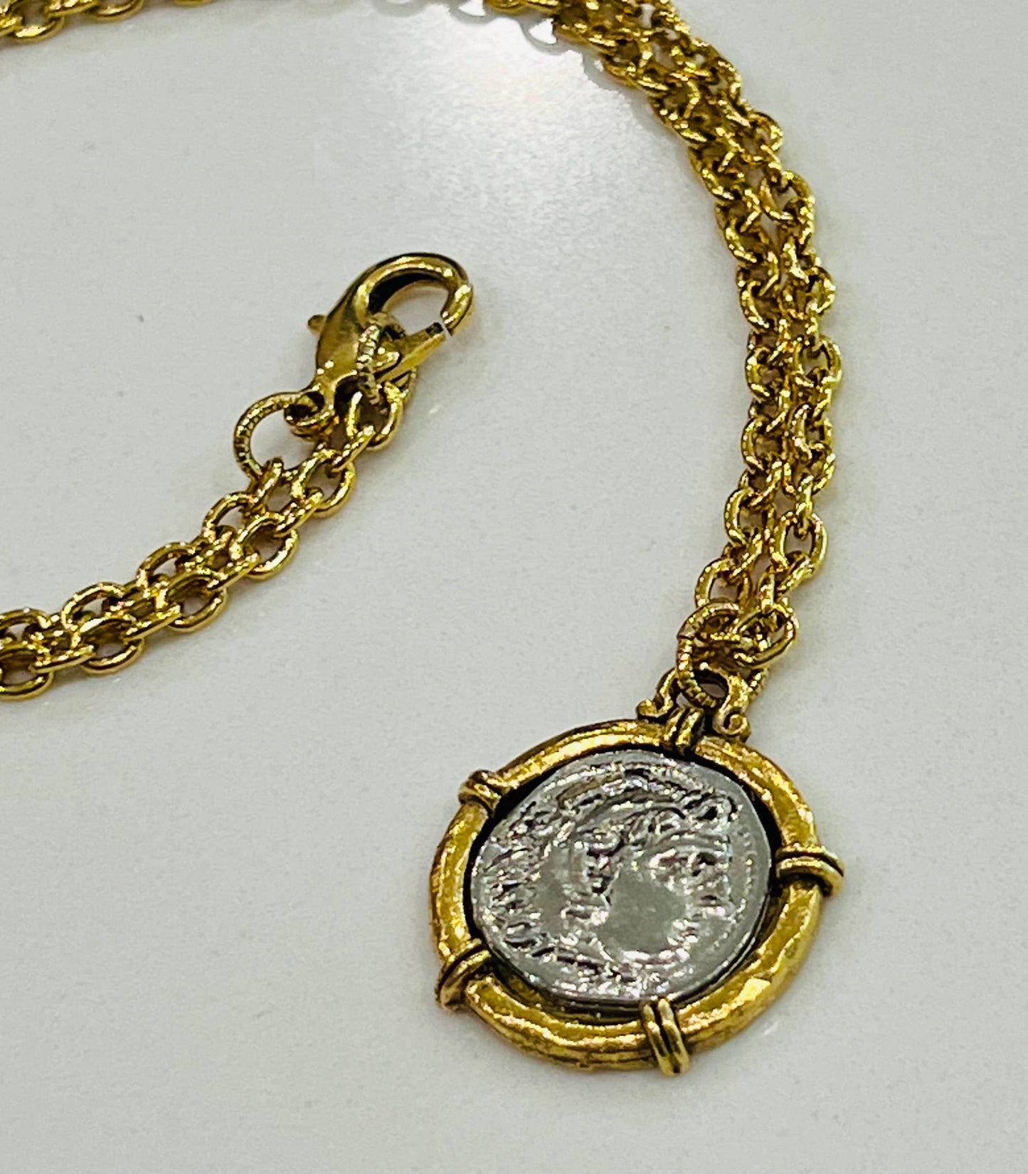 Gold Small Classic Cable Chain Necklace with Roman Coin Pendant Gorgeous Layering Statement Necklace Gold Necklace Versatile Length