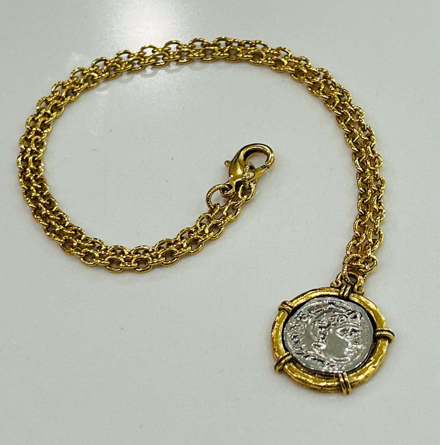 Gold Small Classic Cable Chain Necklace with Roman Coin Pendant Gorgeous Layering Statement Necklace Gold Necklace Versatile Length