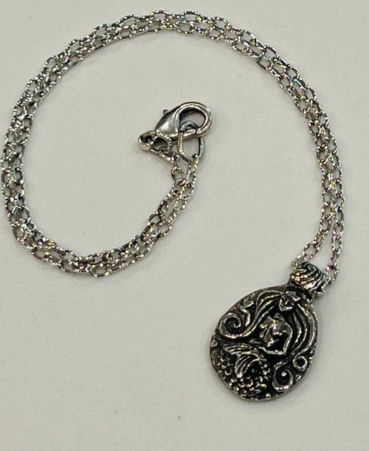 Silver Small Classic Cable Chain Necklace with Mermaid Pendant Gorgeous Layering Statement Necklace Silver Necklace Versatile Length