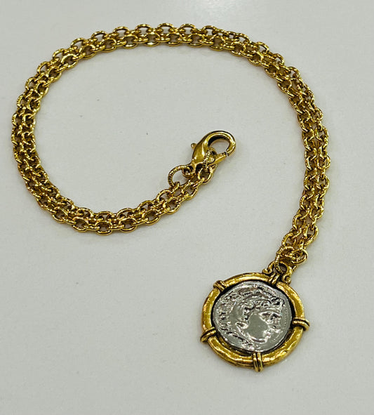 Gold Small Classic Cable Chain Necklace with Roman Coin Pendant Gorgeous Layering Statement Necklace Gold Necklace Versatile Length