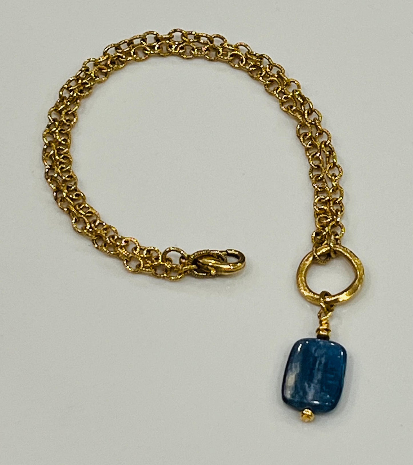 Gold Textured Small Cable Chain with Kyanite Pendant Necklace Blue Kyanite Gorgeous Layering Statement Necklace Gold Drop Necklace