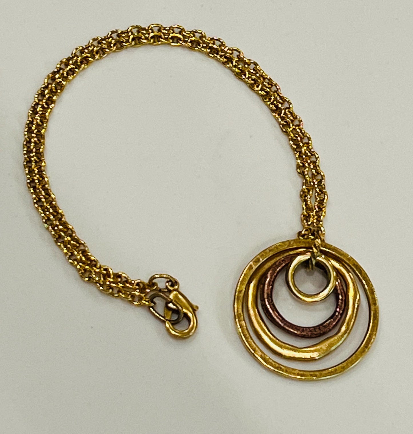 Concentric Circles Pendant Necklace