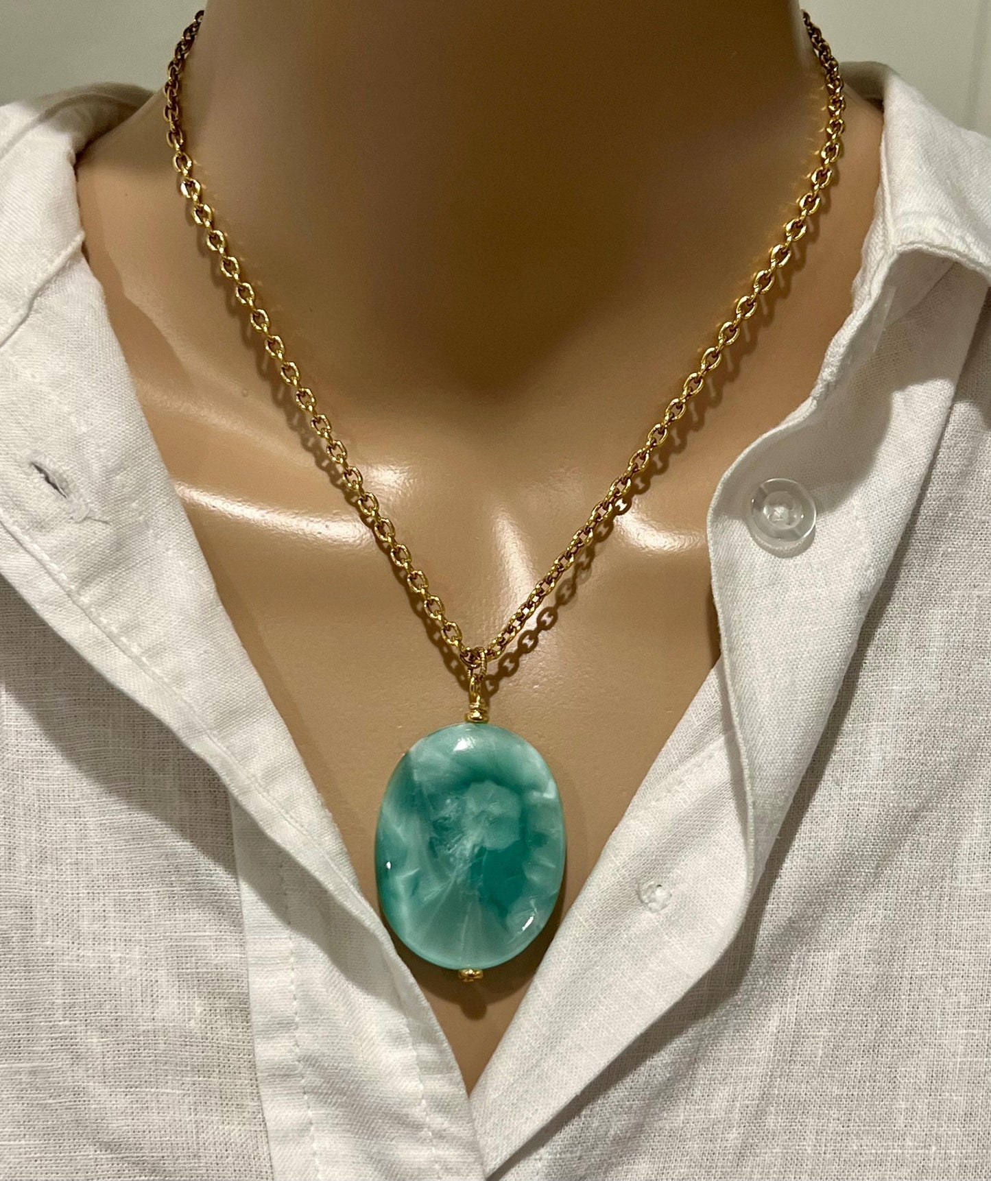 Gold Classic Cable Chain Pendant Drop Necklace with Oval Green Moonstone Drop Pendant Statement Necklace Blue Large Stone Pendant Necklace
