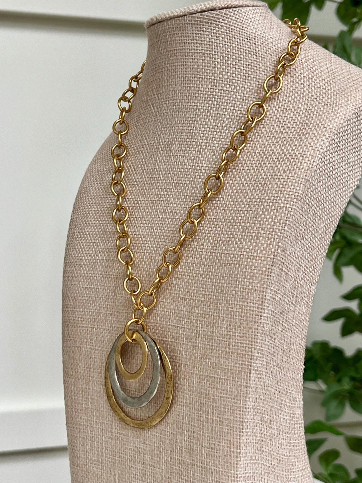 Gold Rounded Oval Chain Necklace with Organic Silver and Gold Open Circle Pendants Gorgeous Silver and Gold Statement Mixed Metal Necklace