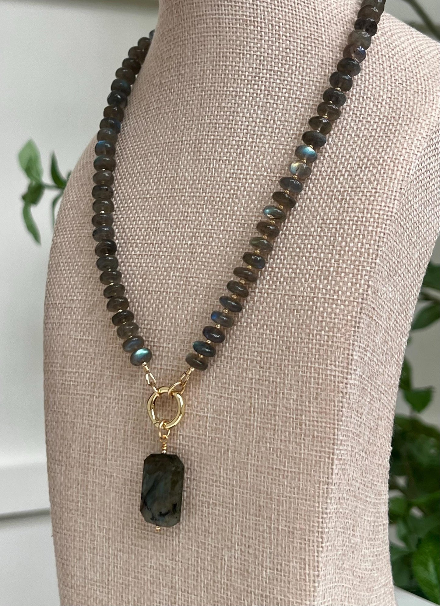 Labradorite Beaded Necklace Gold Filled Spring Clasp/Beads Semi-Precious Natural Gemstone Necklace Labradorite Large Pendant 8mm Rondelle