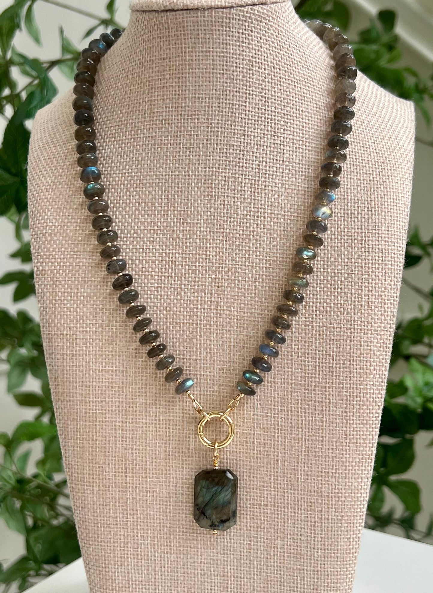 Labradorite Beaded Necklace Gold Filled Spring Clasp/Beads Semi-Precious Natural Gemstone Necklace Labradorite Large Pendant 8mm Rondelle